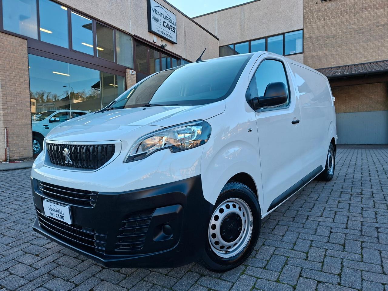 Peugeot Expert BlueHDi 115 S&S PC-TN Furgone CON GANCIO