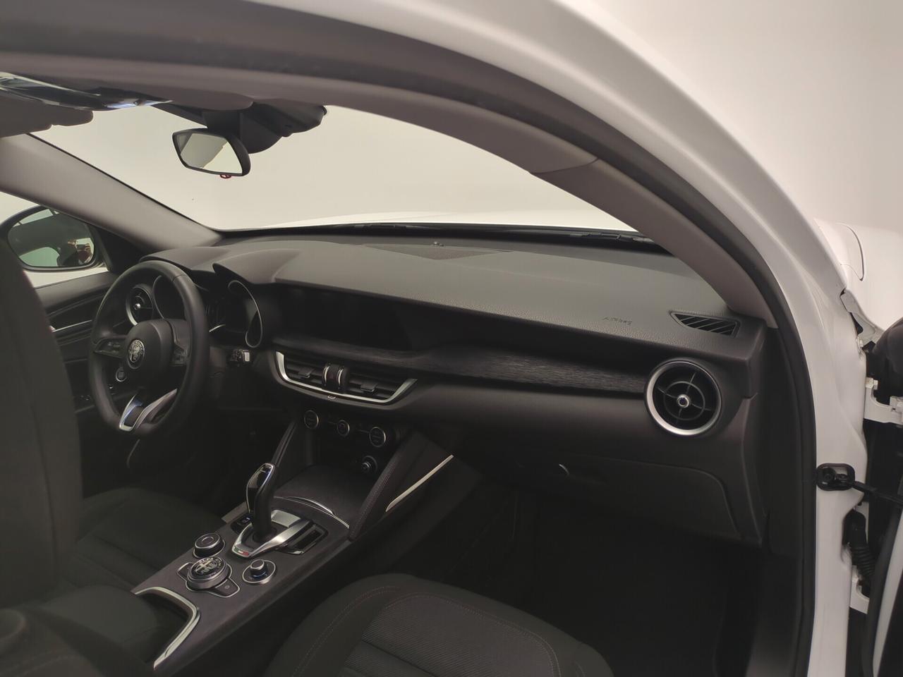 Alfa Romeo Stelvio 2.2 Turbodiesel 210 CV AT8 Q4 Business