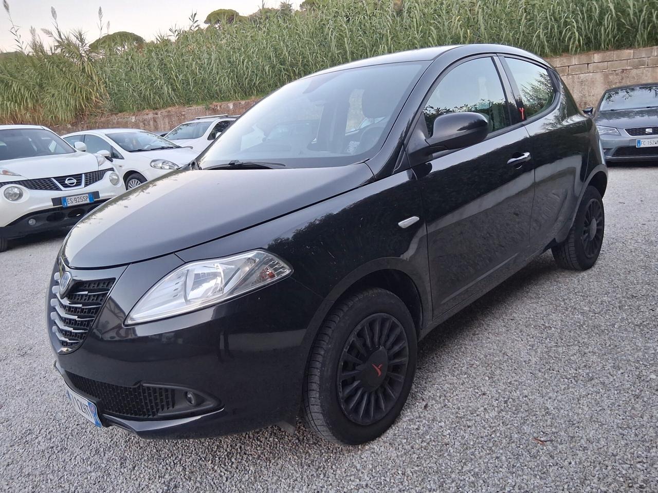 Lancia Ypsilon 0.9 TwinAir 85 CV 5 porte Metano Ecochic Gold