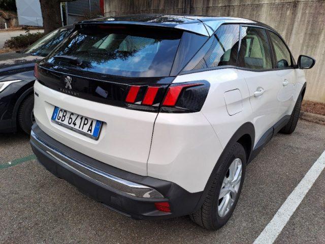 PEUGEOT 3008 BlueHDi 130 S&S EAT8 Business