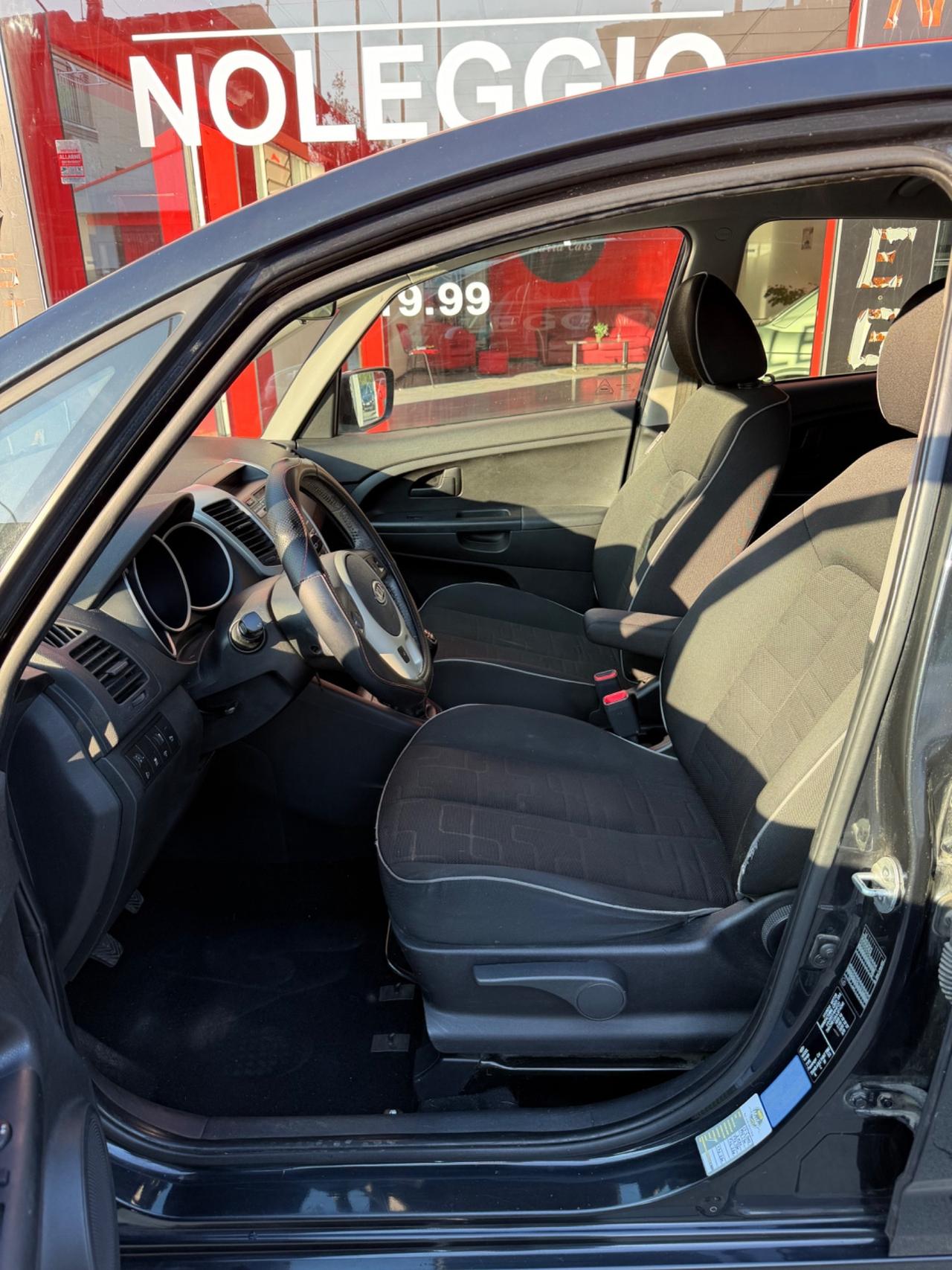Kia Venga 1.4 CRDi 90CV- Neopatentati