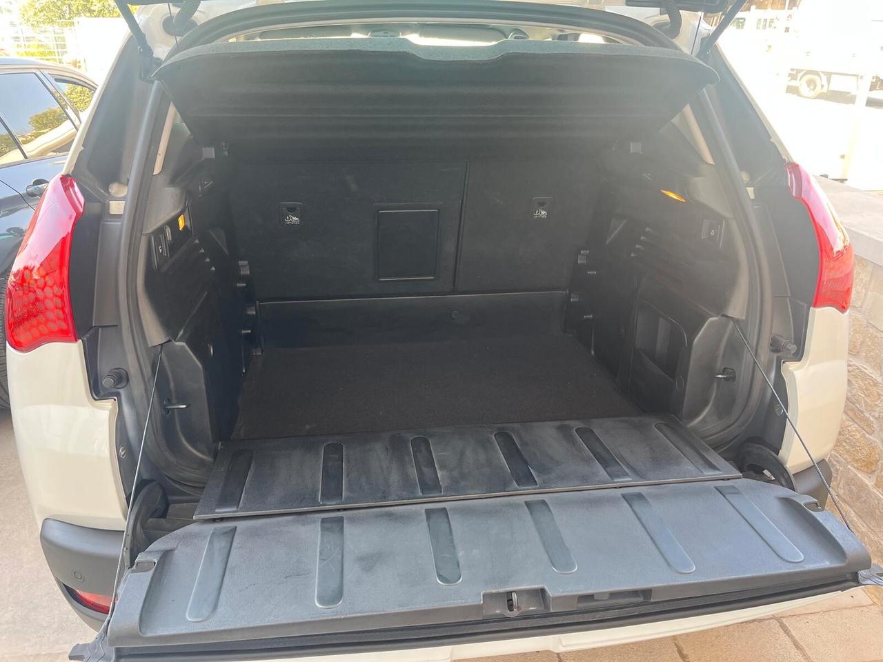 Peugeot 3008 1.6 HDi 112CV Tecno