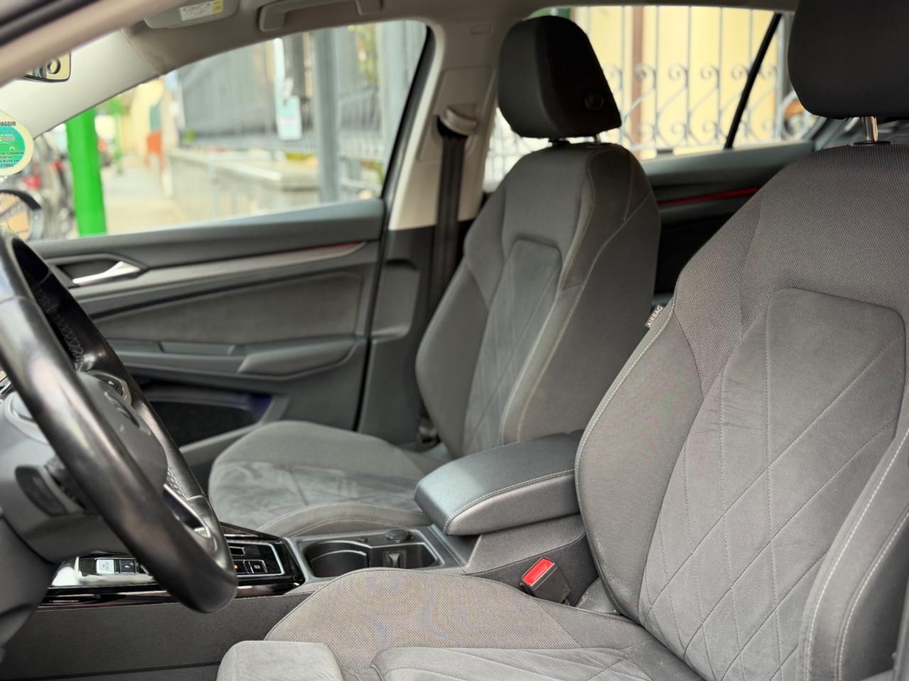 Volkswagen Golf 2.0 TDI DSG SCR Style