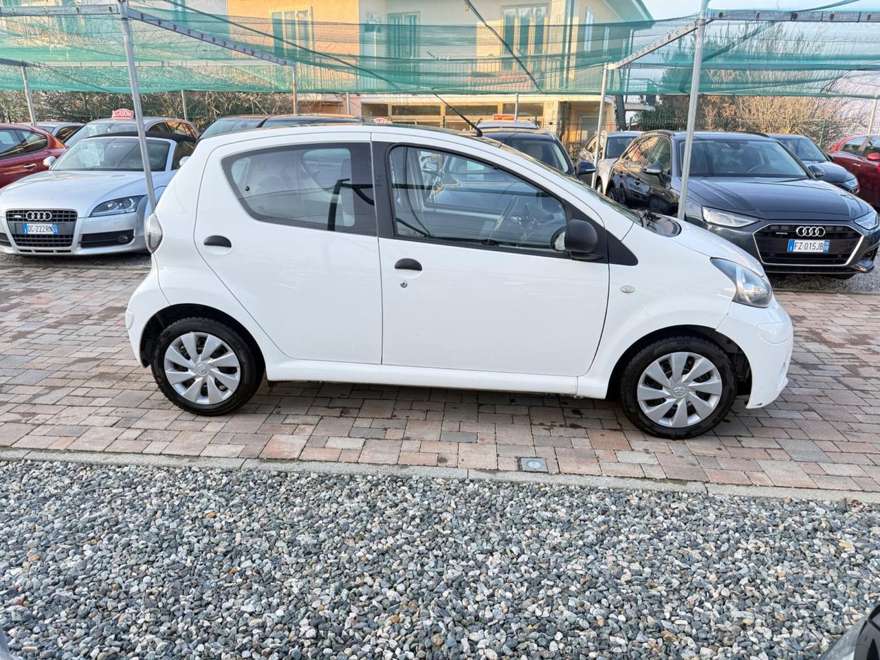 Toyota Aygo 1.0 12V VVT-i 5 porte Cool Soda Connect