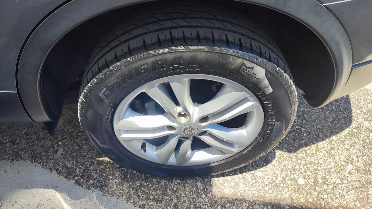 NISSAN QASHQAI - 7 POSTI - TETTO PANORAMICO