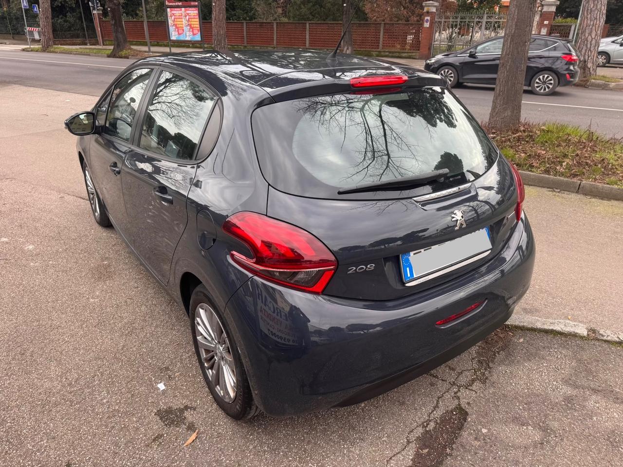 Peugeot 208 1.6 HDI Allure neopaten garanzia 12 m