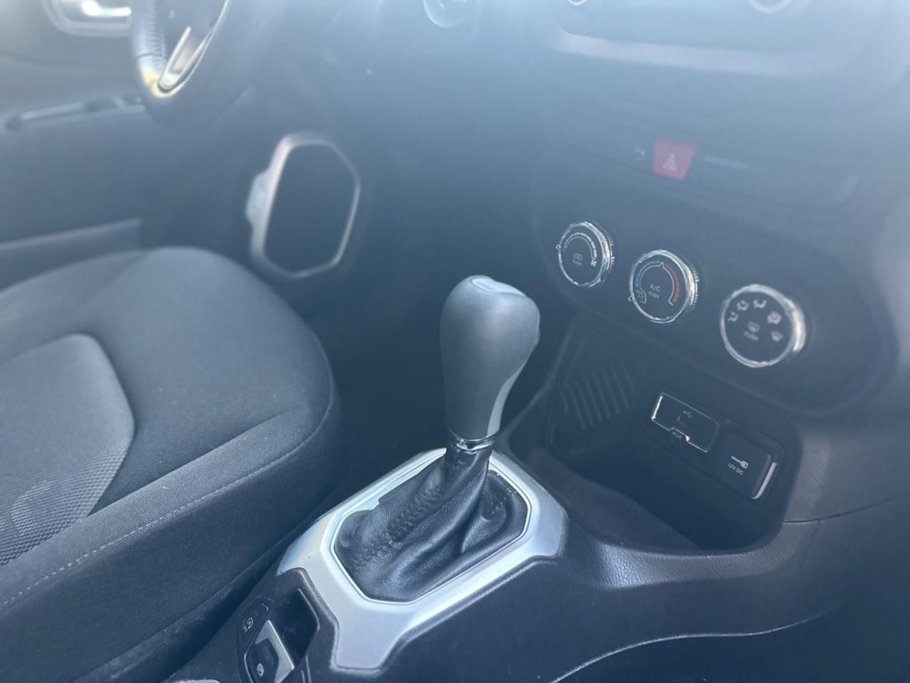 Jeep Renegade 1.6 Mjt DDCT 120 CV Limited navi+Keyless