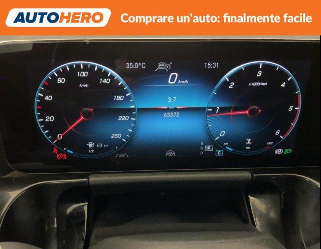 MERCEDES-BENZ GLA 200 d Automatic 4Matic Sport