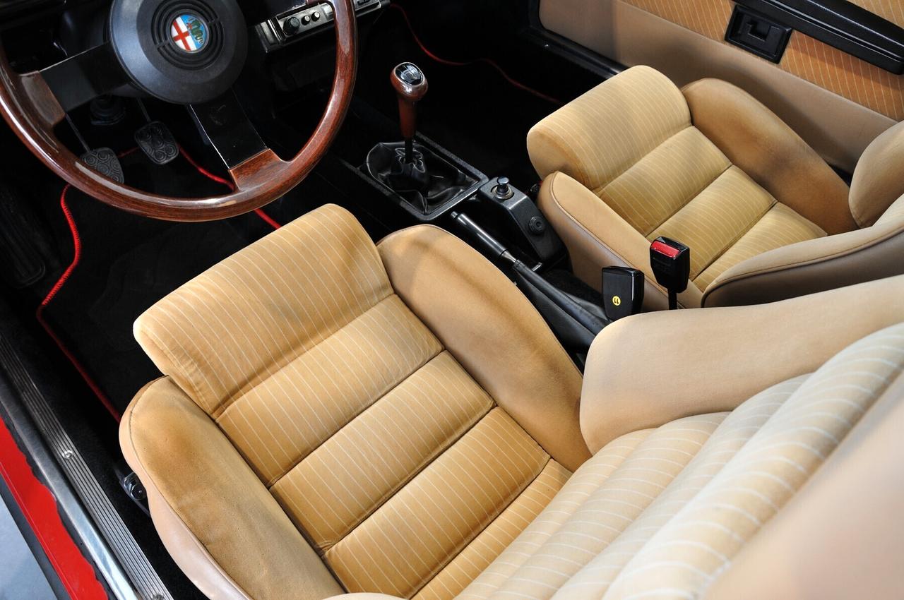 Alfa Romeo Alfetta GTV 2.0