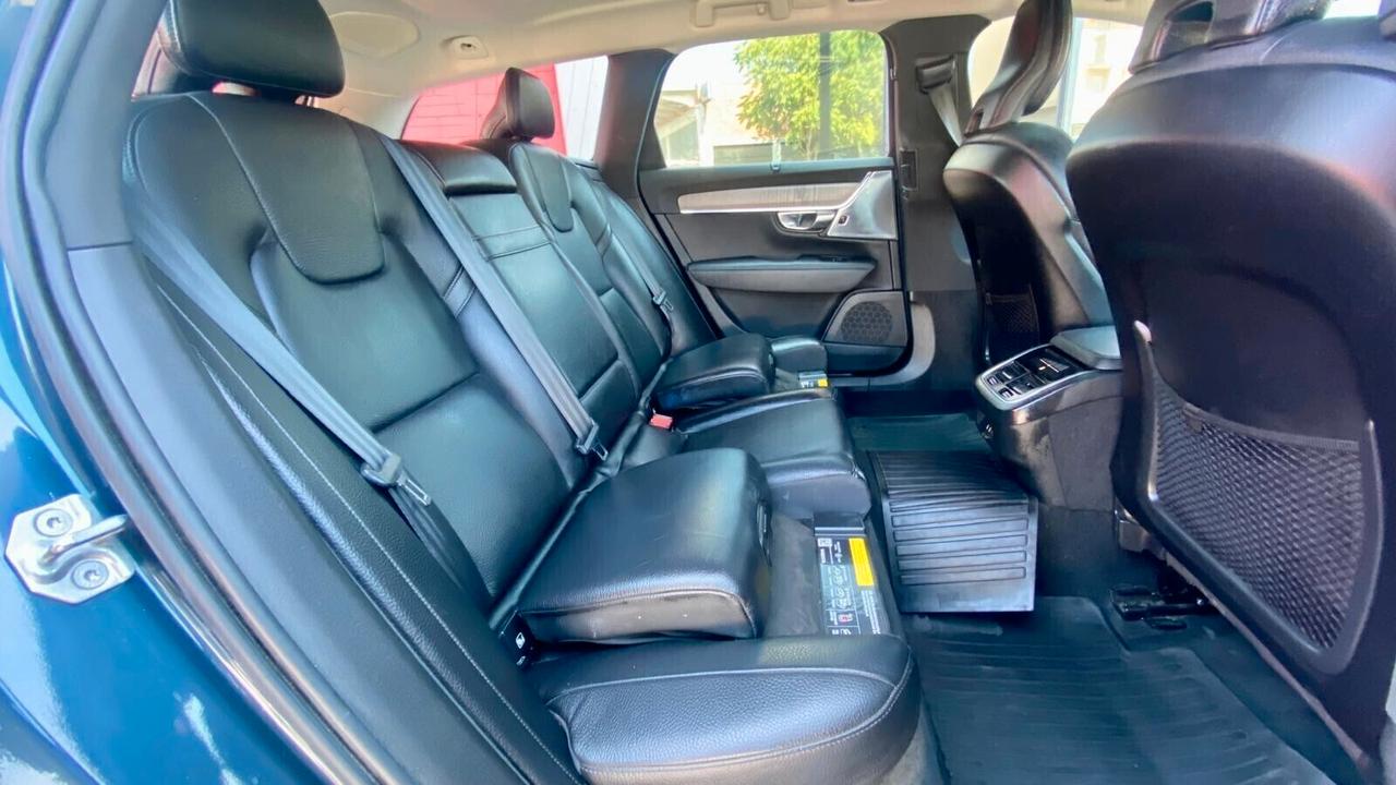 VOLVO V90 CROSS COUNTRY B4 (d) AWD 2.0 (197CV) - VIRTUAL COCKPIT, TETTO PANORAMICO, PELLE TOTALE