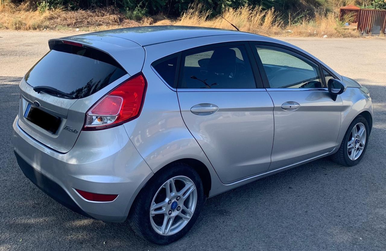 Ford Fiesta 1.5 TDCi 75CV 5 porte 130000KM