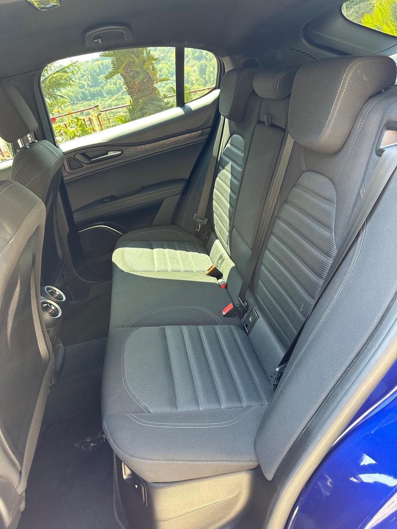 Alfa Romeo Stelvio 2.2 Turbodiesel 190 CV AT8 Q4 Business