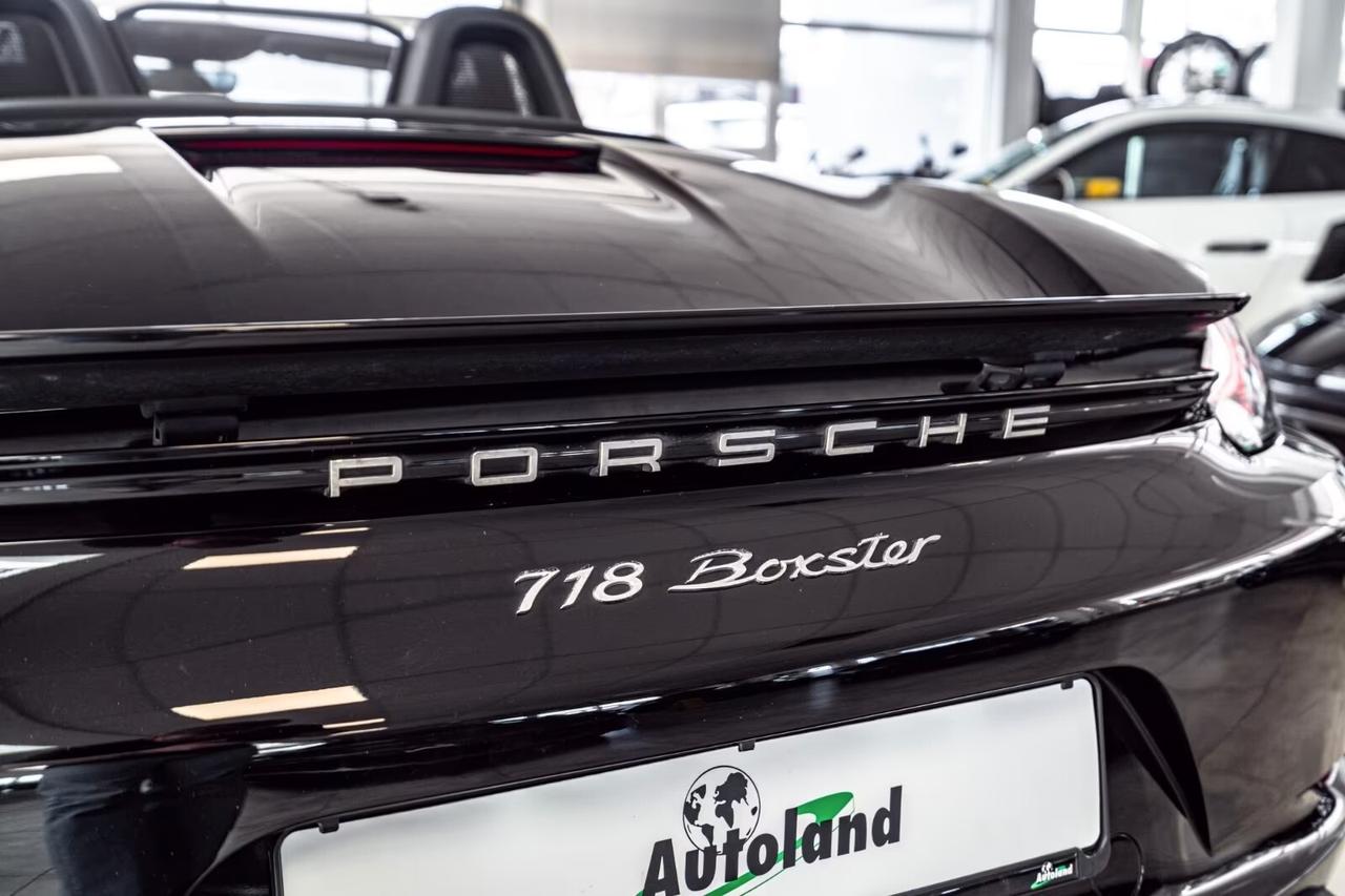 Porsche 718 Spyder Boxster 2.0