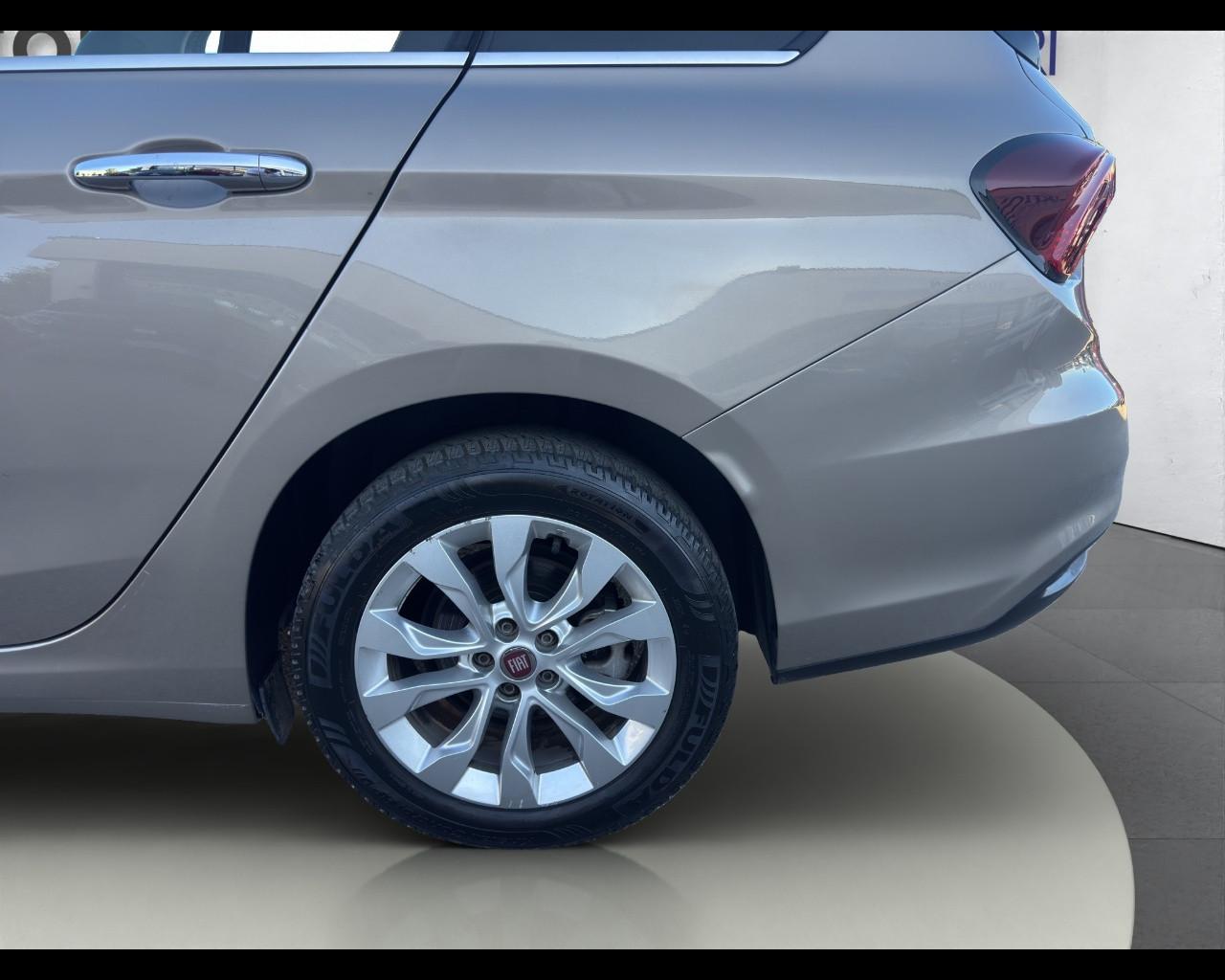 FIAT Tipo (2015-->) - Tipo 1.3 Mjt S&S SW Business