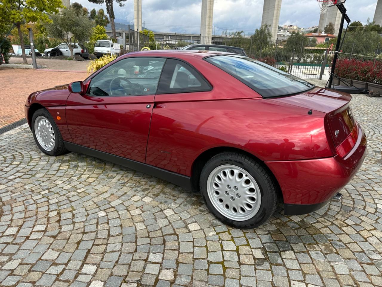 Alfa Romeo GTV 2.0i 16V Twin Spark cat L