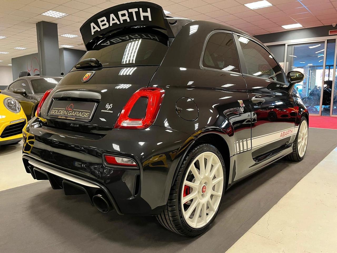 Abarth 695 1.4 Turbo T-Jet 180 CV Esseesse