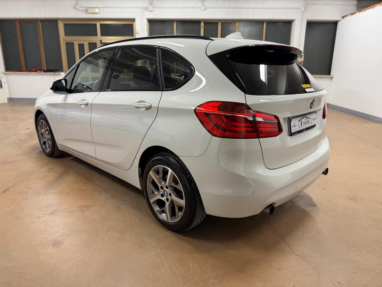 Bmw 220 220i sport tour