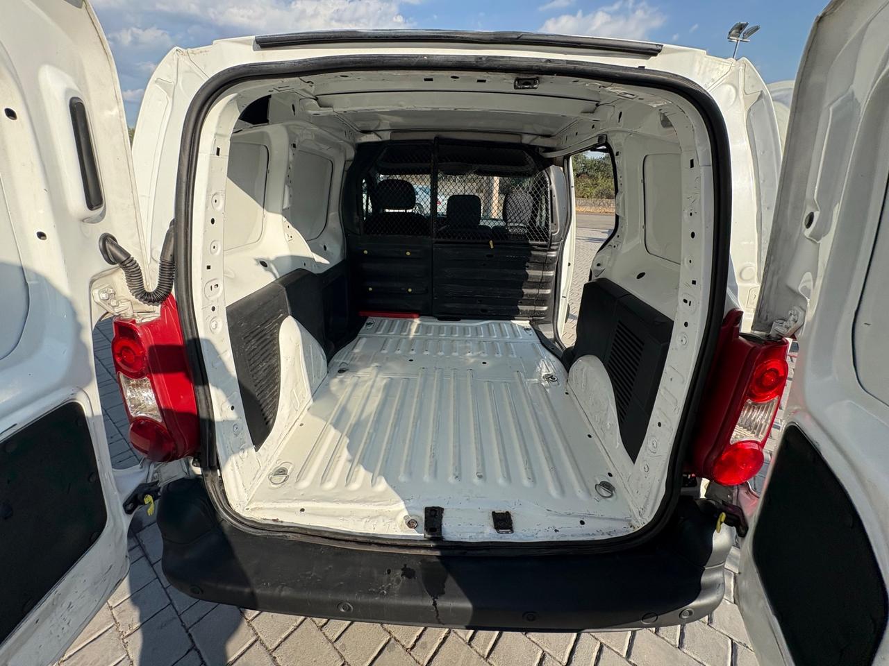 Peugeot Partner 1.6 HDi 90CV FAP L1 3 posti Furgone