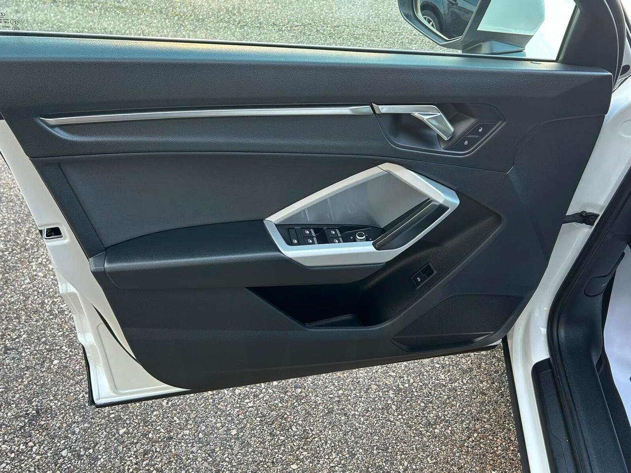 Audi Q3 SPB 35 TDI S tronic SPORTBACK FARI MATRIX