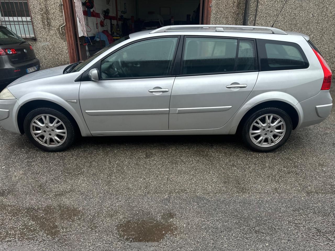 Renault Megane Mégane 1.6 SporTour Confort