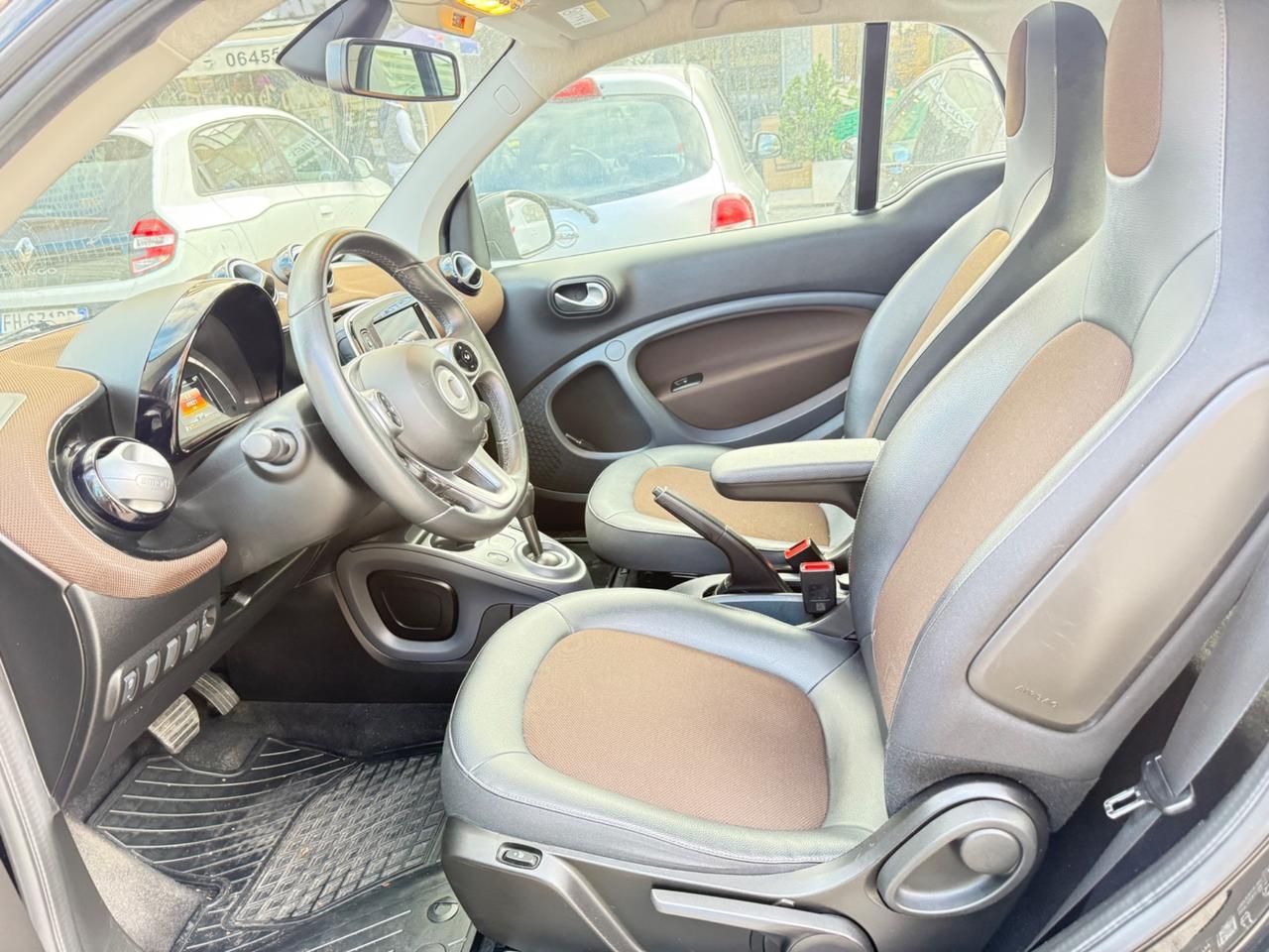 Smart ForTwo 90 0.9 Turbo twinamic Perfect LED NAVI PDC PANORAMA CERCHI 15 BLUETOOTH PELLE