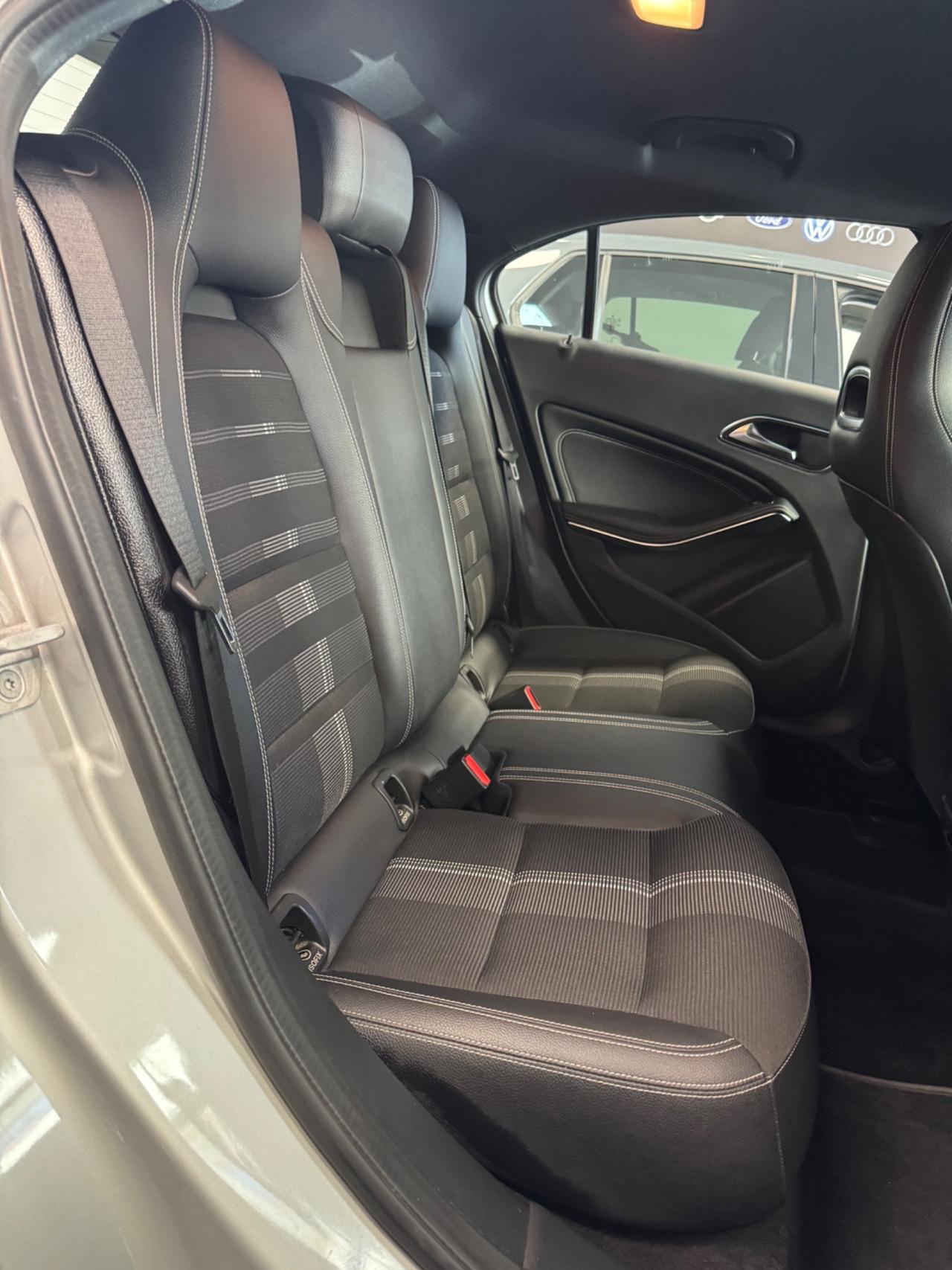 Mercedes-benz A 180 d 110 Cv Sport FINANZIABILE