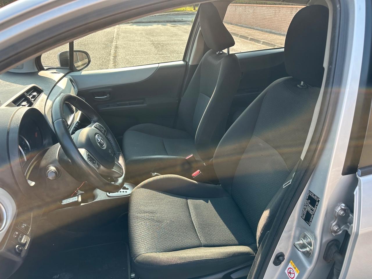 Toyota Yaris 1.5 Hybrid 5 porte Possibile Permuta