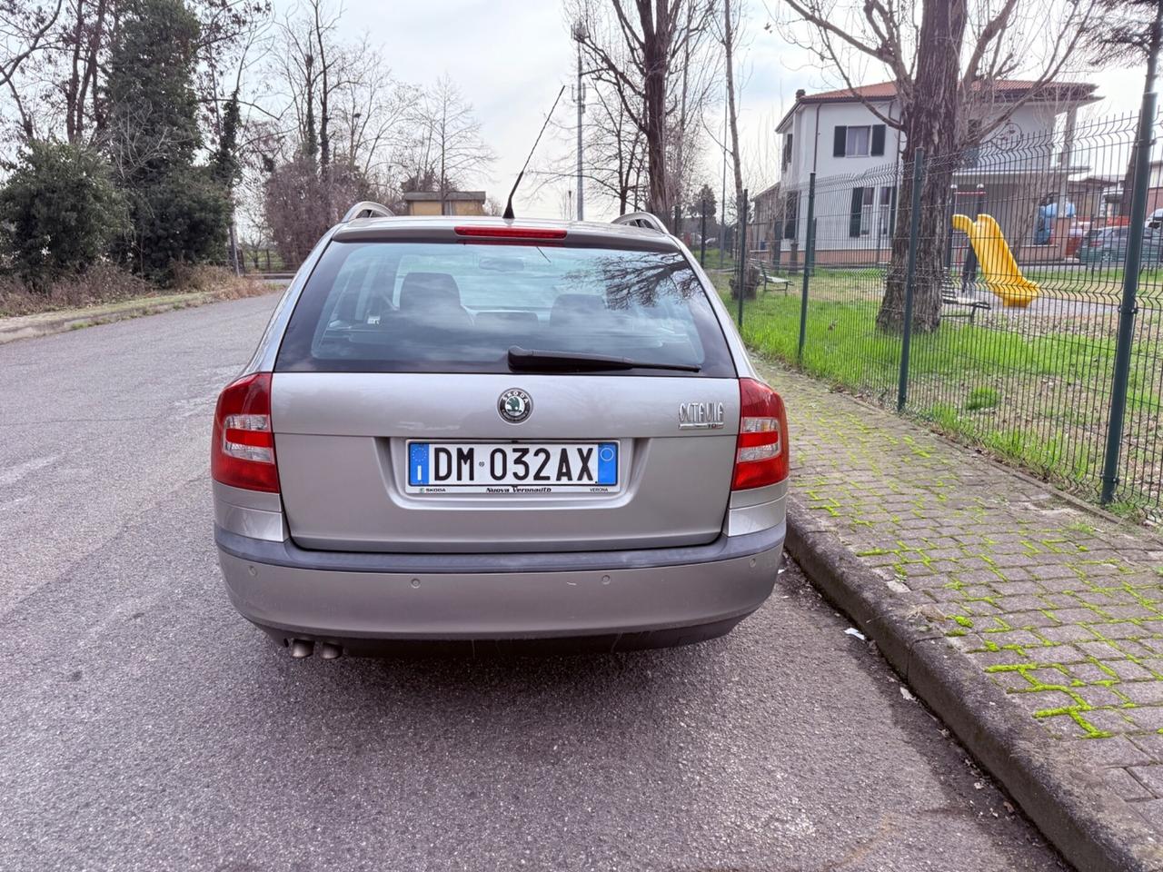 Skoda Octavia 2.0 TDI- UNICO PROPRIETARIOOOO!!!!!