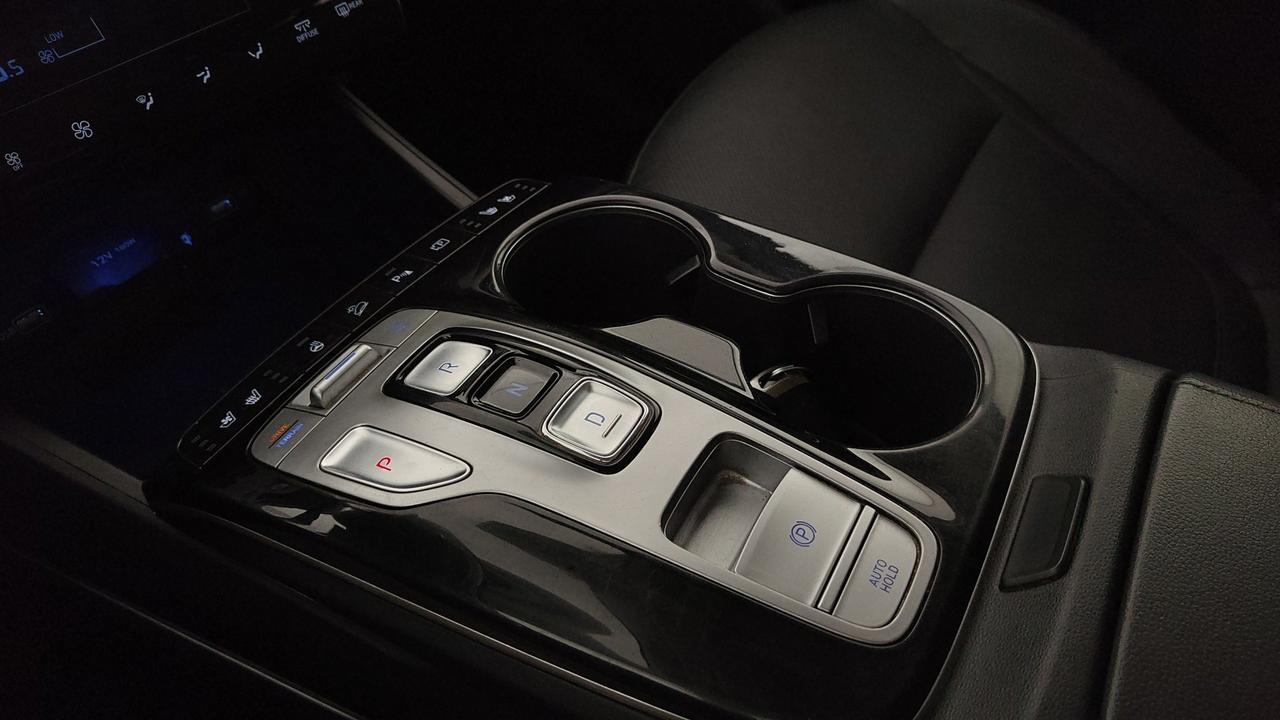 HYUNDAI 1.6 PHEV XLINE 4WD Auto