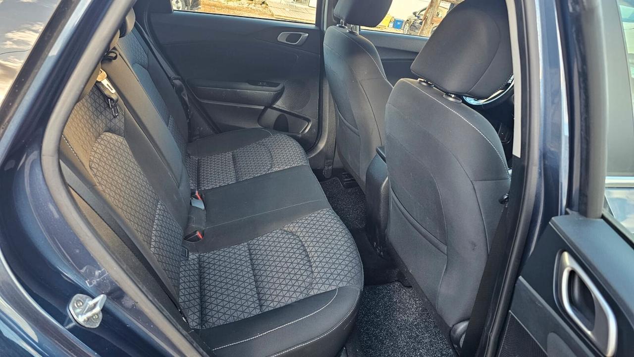 KIA CEED SW 1.6 CRDI 115 CV 2019 ECO BUSINESS CLASS DCT SW (AUTOCARRO)