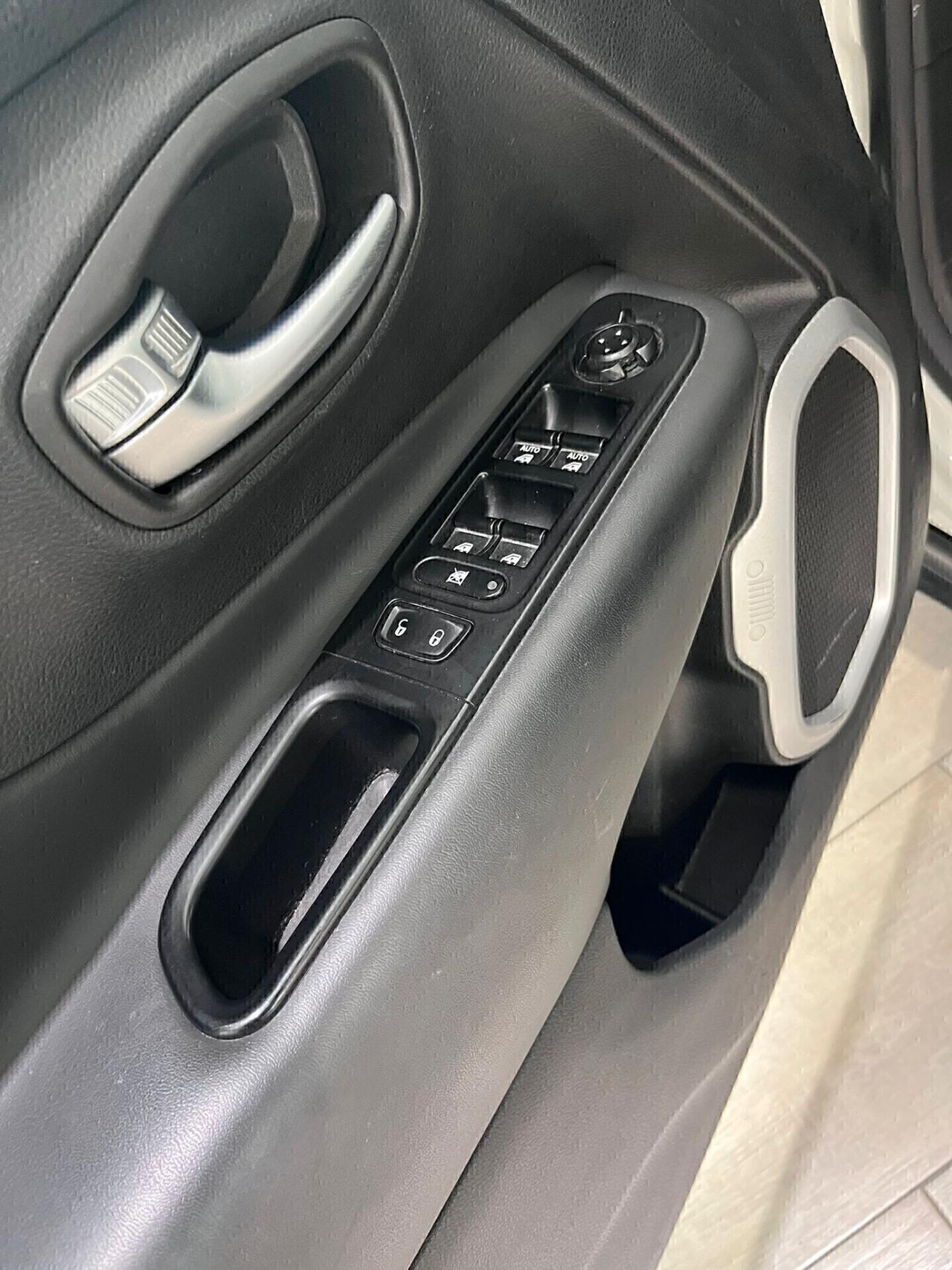 JEEP RENEGADE 1.6 DIESEL 120 CV LIMITED 2016 FULL OPTIONAL!!!