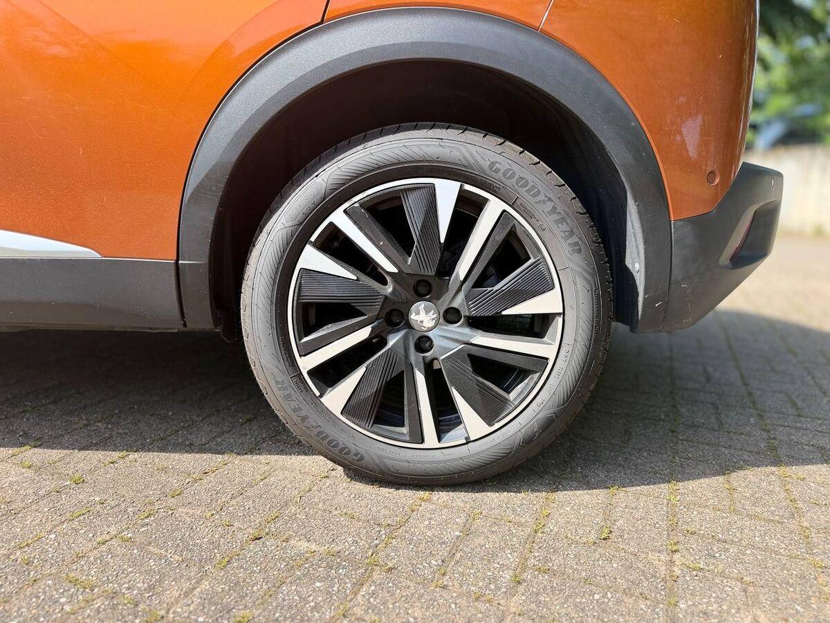 Peugeot 2008 1.5 bluehdi GT Line s&s 100cv
