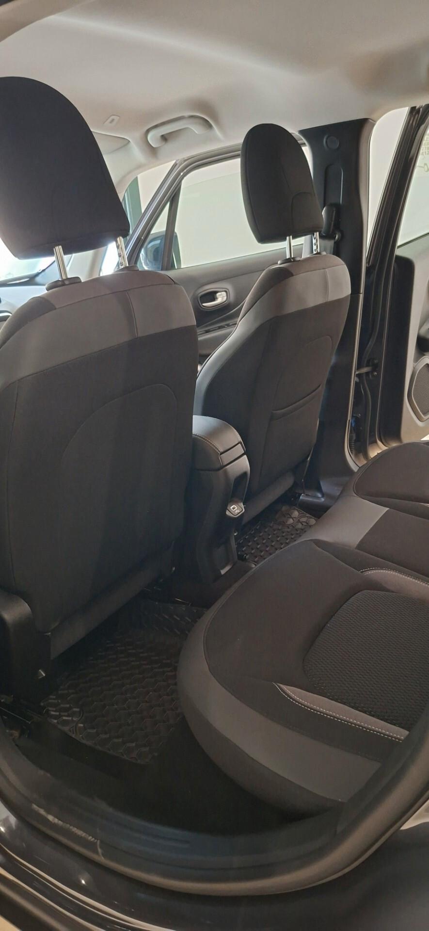 Jeep Renegade 1.6 Mjt 130 CV Longitude