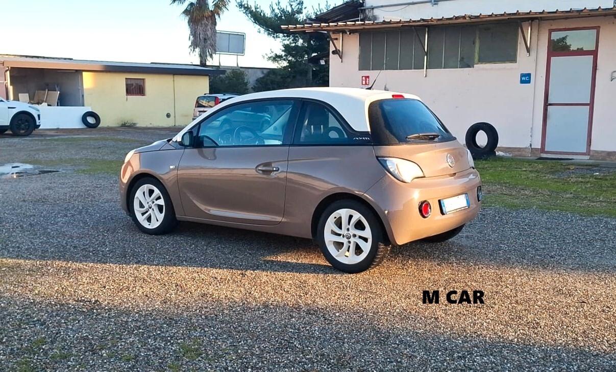 Opel Adam 1.2 70 CV Glam