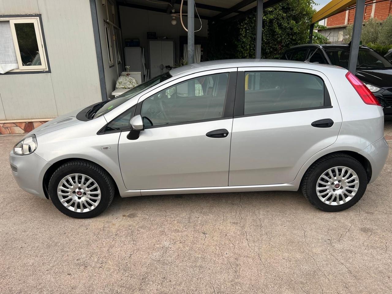 Fiat Punto 1.3 MJT II 75 CV 5 porte Lounge ADATTA X NEO PATENTATI MOTORE RIFATTO FATT.DIMOSTRABILI