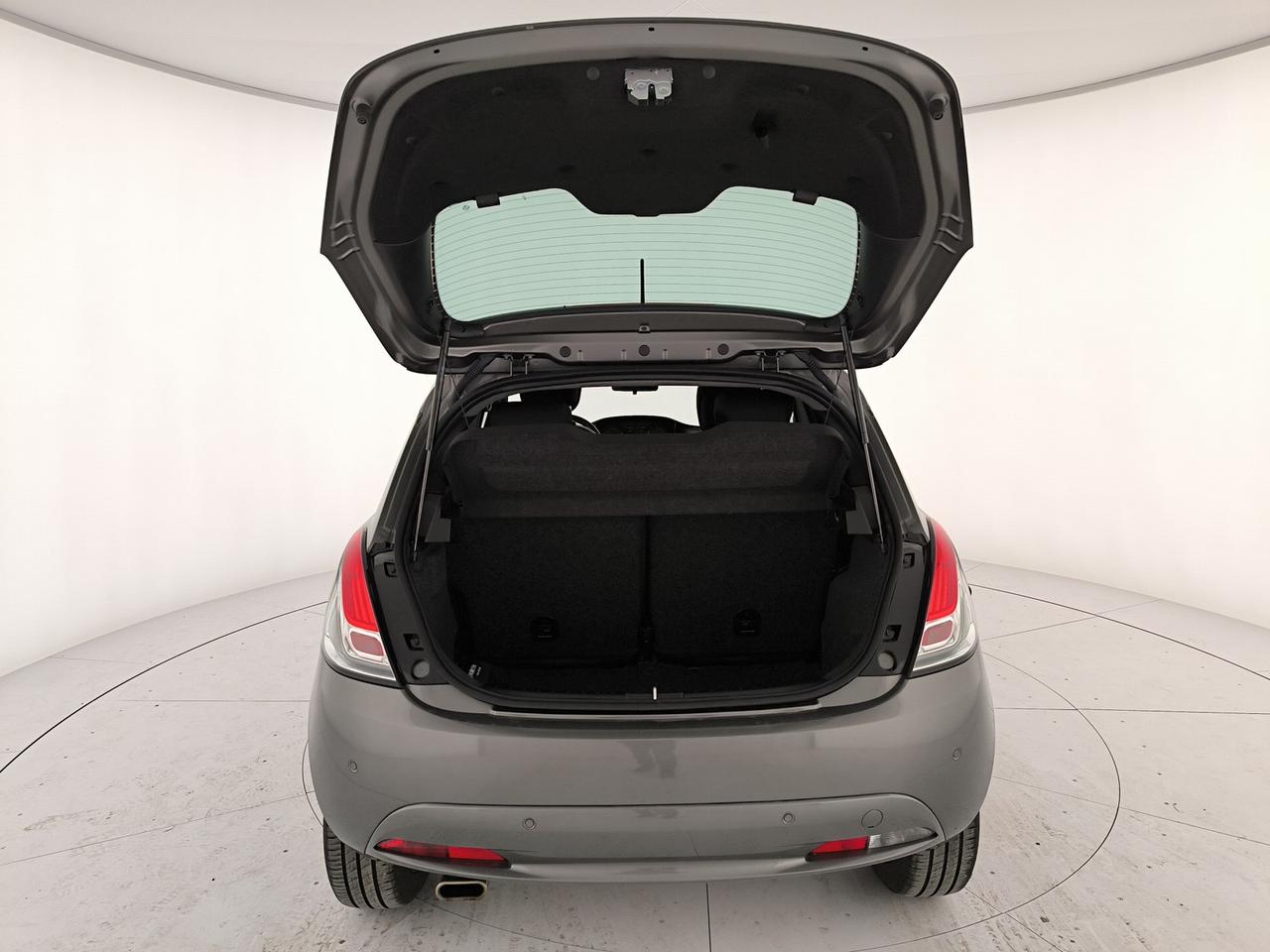 Lancia Ypsilon 1.0 firefly hybrid gold s&s 70cv