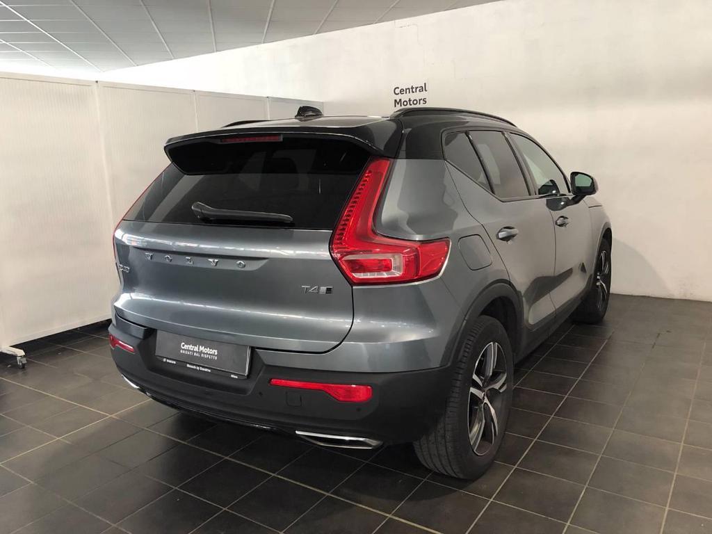 Volvo XC40 2.0 T4 R-Design AWD Geartronic