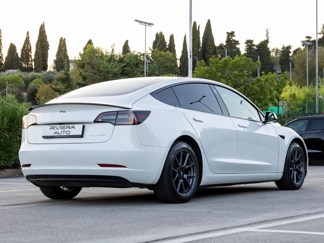 Tesla Model 3 Long Range Dual Motor AWD