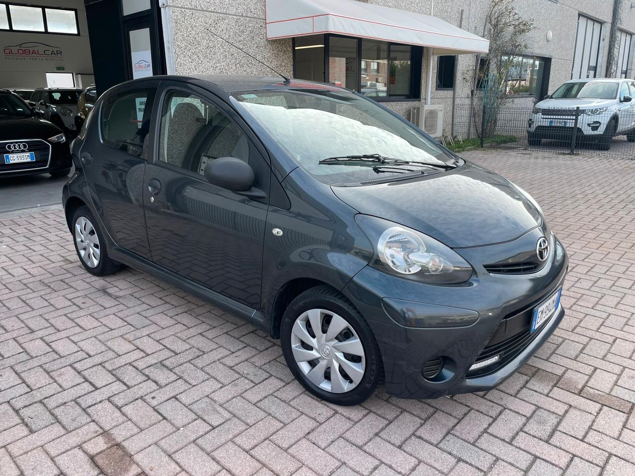 Toyota Aygo 1.0 12V VVT-i 5 porte Orange Connect