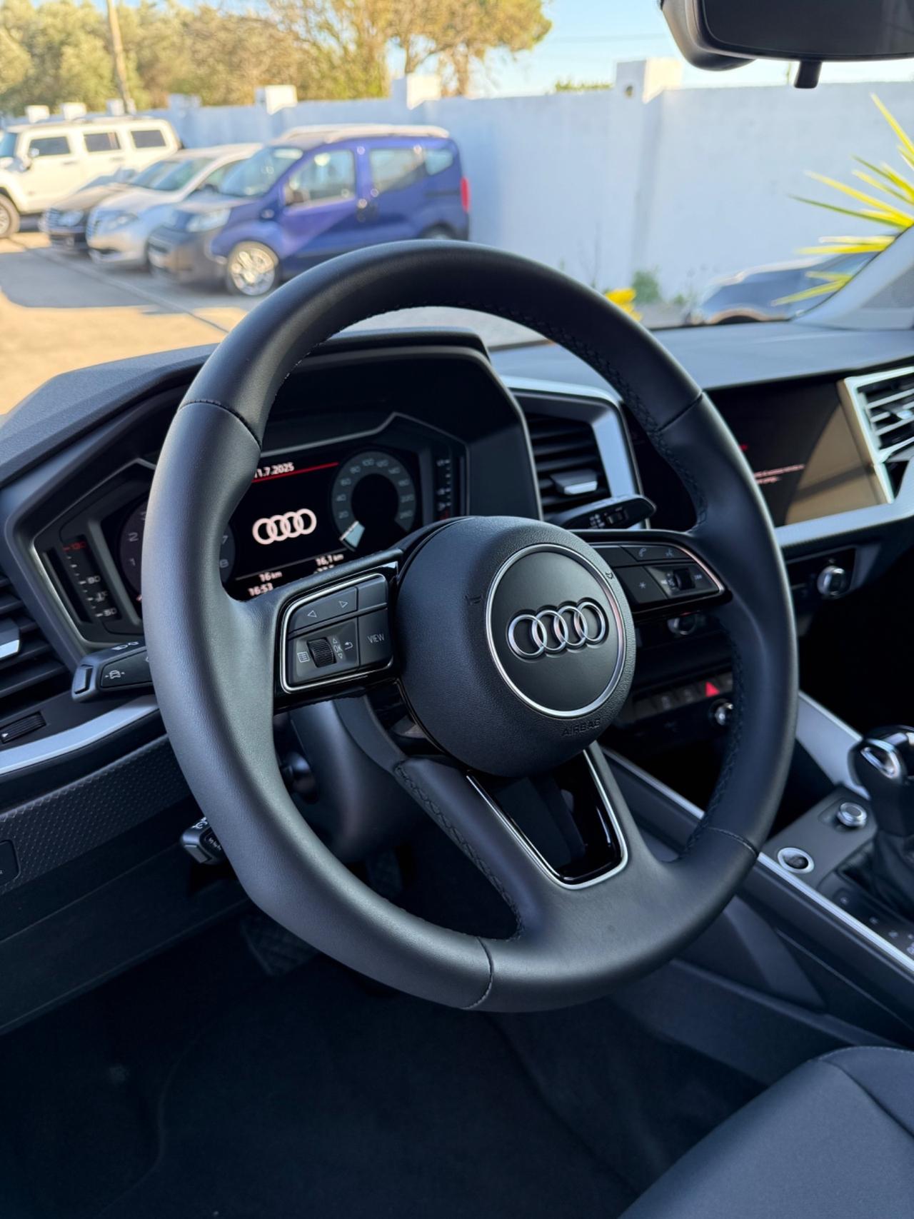 Audi A1 SPB 30 TFSI Identity Black Km 0