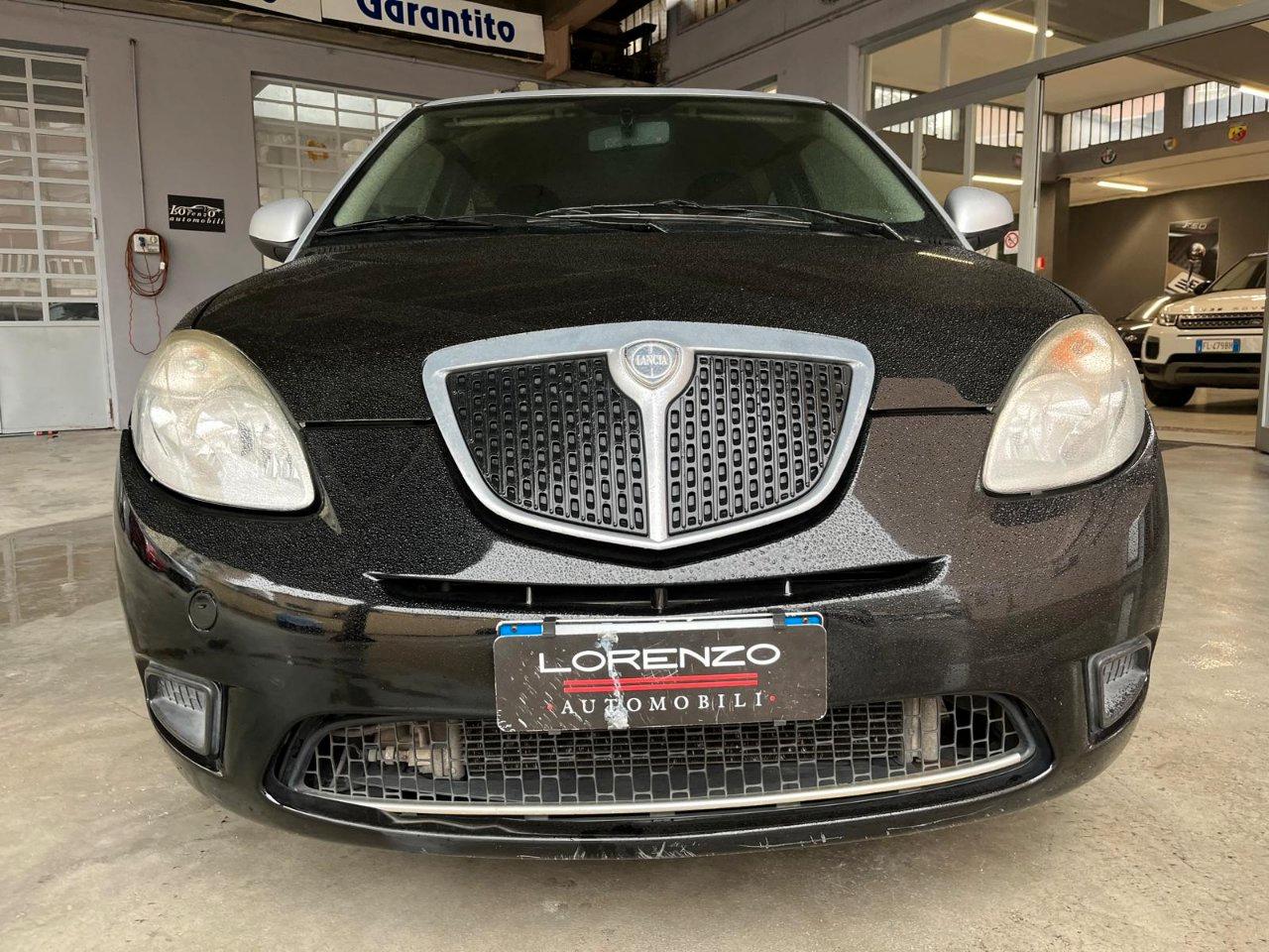 Lancia Ypsilon 3 Porte Ypsilon 1.2 8v Argento