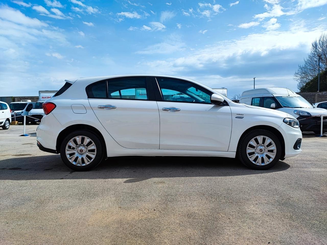 FIAT TIPO 1.3 CC. 95 CV. VERSIONE EASY IVA DEDUCIBILE RIF: 1223