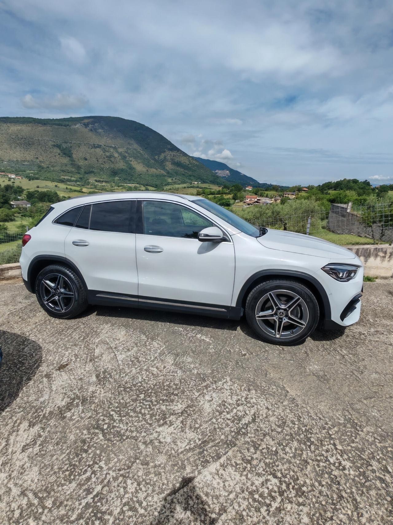 Mercedes-Benz GLA 200 163 CV Automatico
