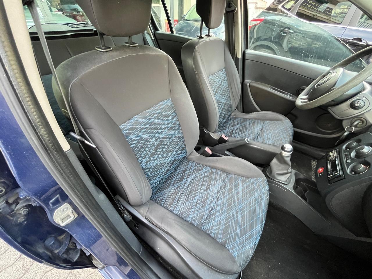 Renault Clio Storia 1.2 16V 5 porte Dynamique