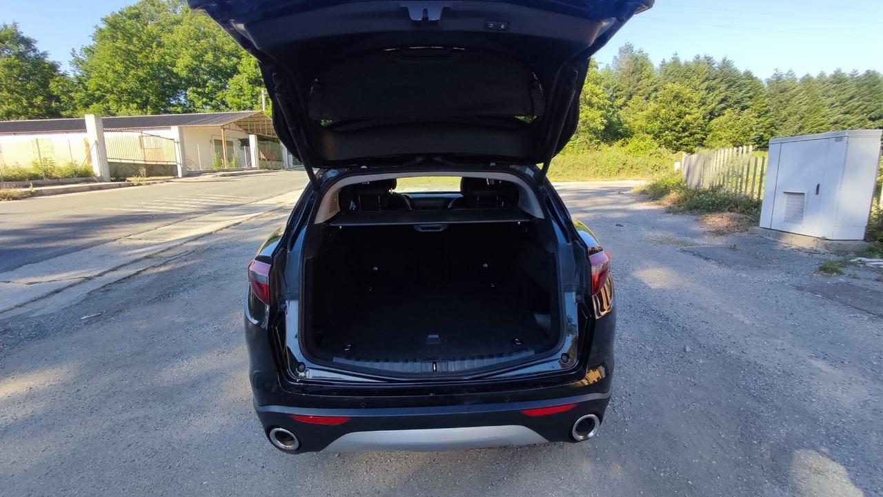 ALFA ROMEO STELVIO 2.2 TD 190CV EXECUTIVE RWD