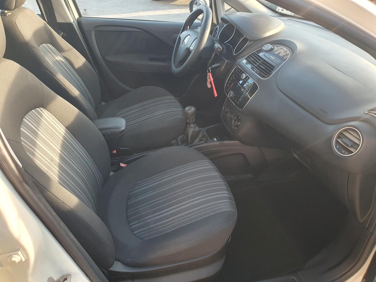 Fiat punto Evo 1.2 benzina Neopatent 2011