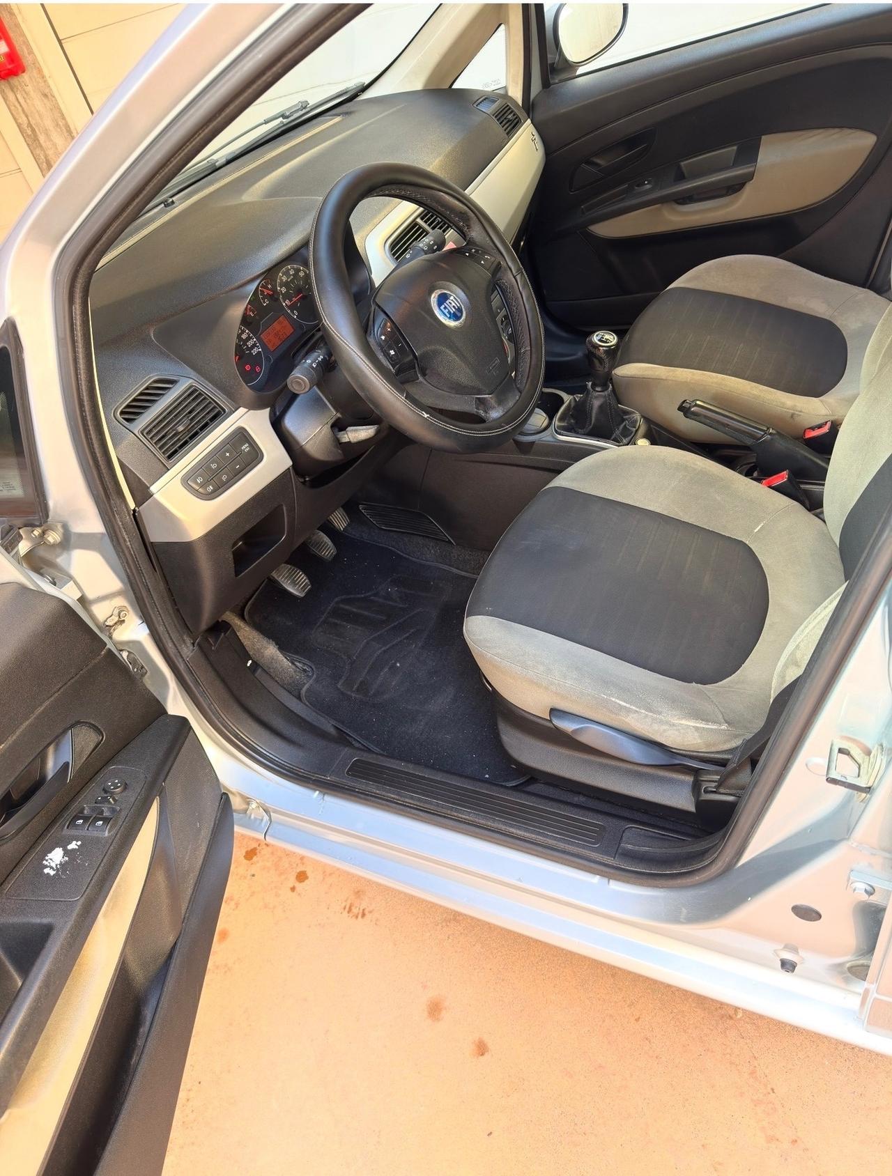 Fiat Grande Punto 1.3 MJT 75 CV 5 porte