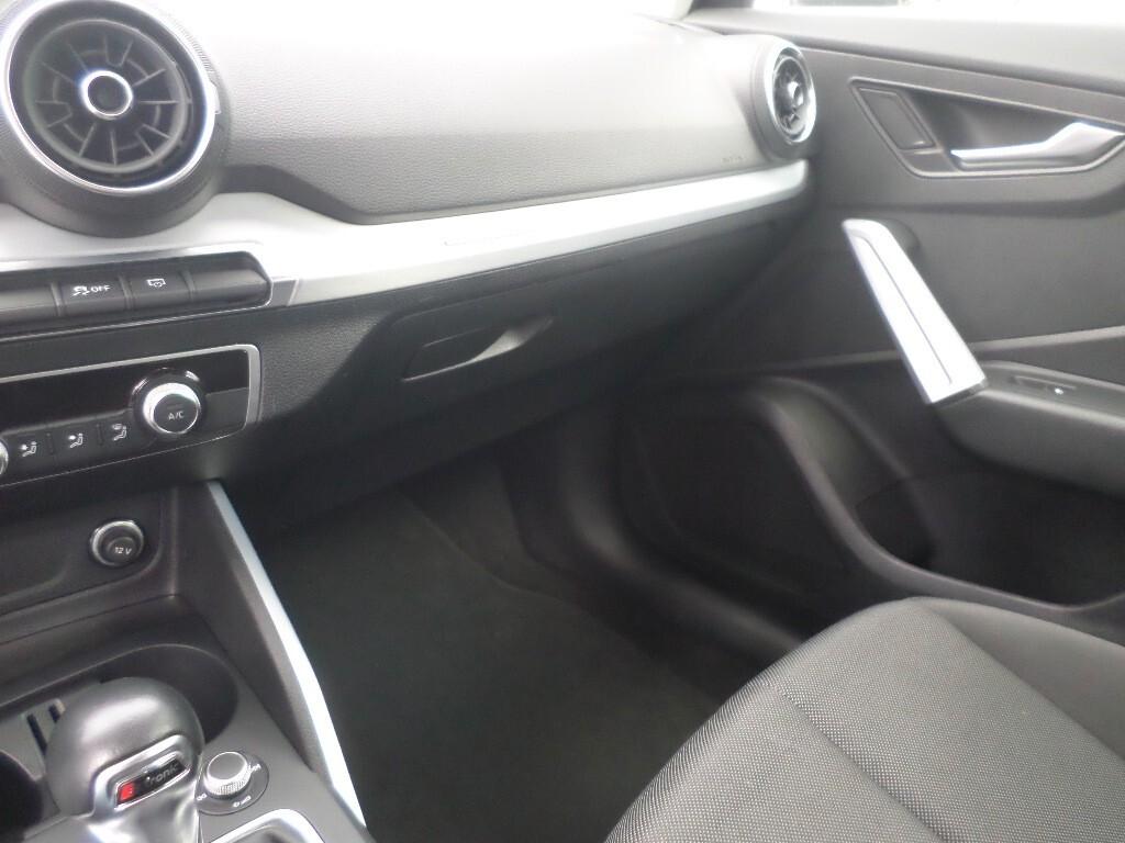 Audi Q2 30 TDI S tronic Business