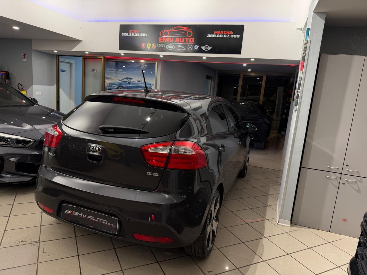 KIA RIO 3A SERIE (2011) RIO 1.1 CRDI 5P COOL (55 KW)