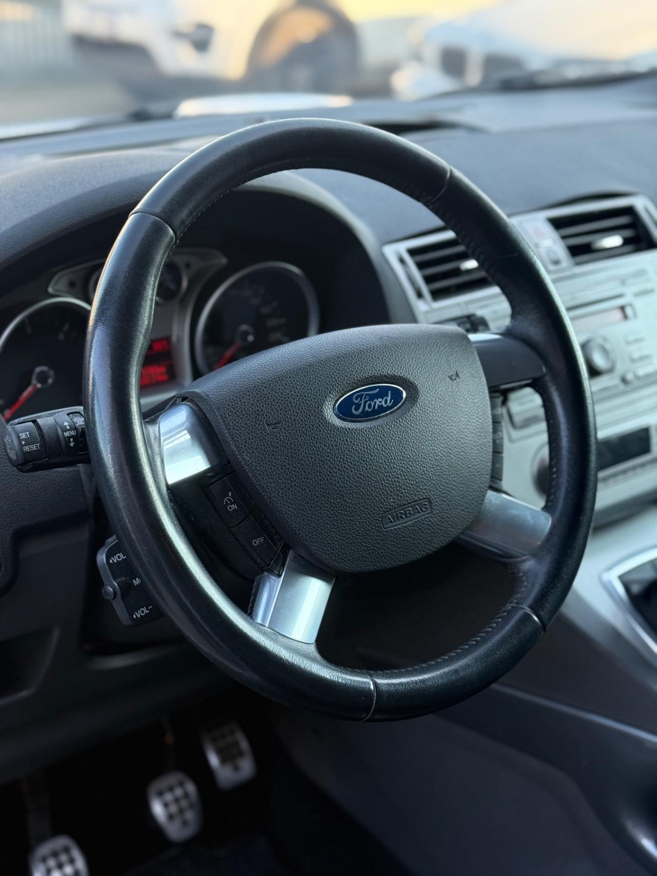 Ford Kuga 2.0 TDCi 136 CV 2WD Titanium DPF